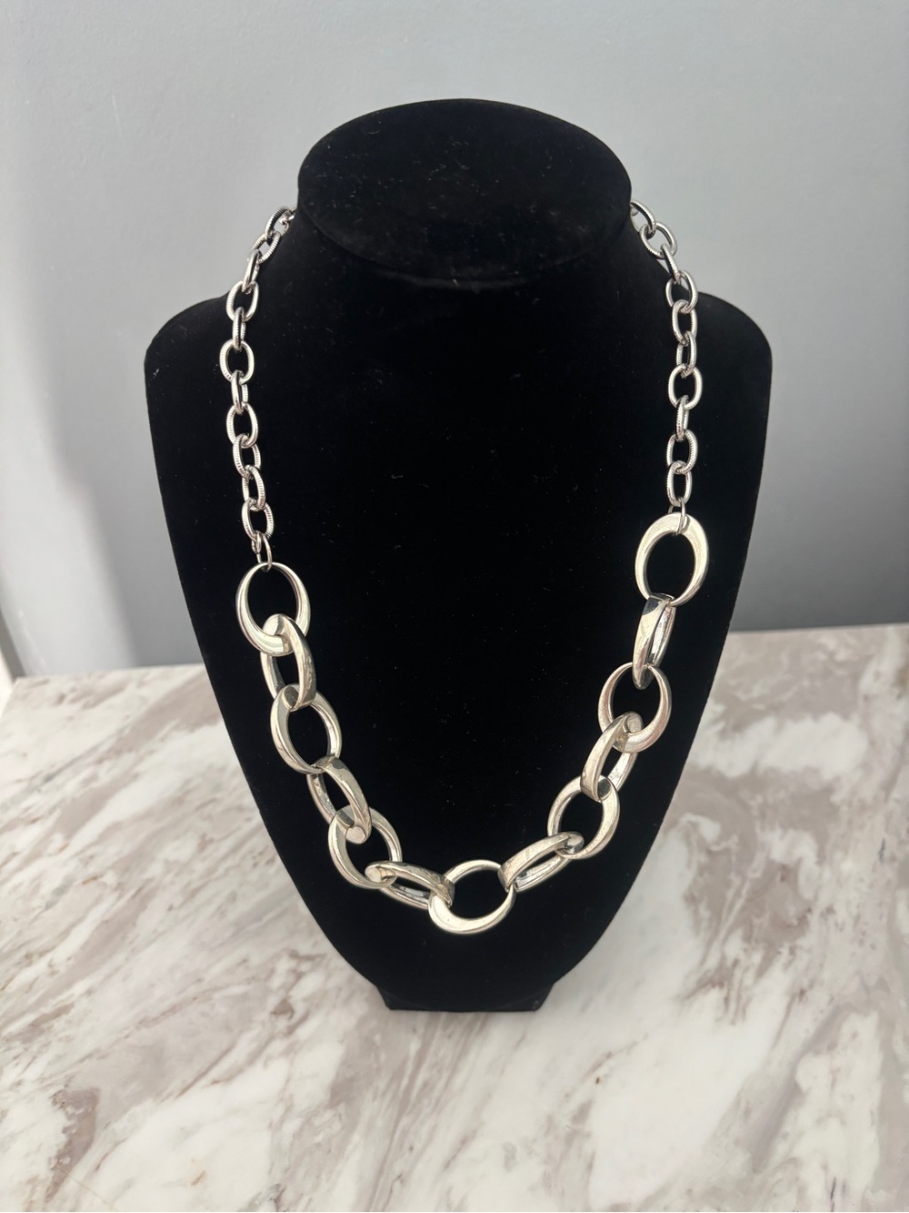Ruby Rd.  Chunky Silver Chain Statement Necklace